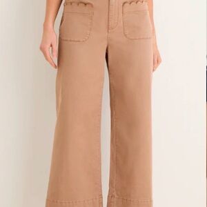 Tuckernuck wide leg pant with scalloped pocket detail. Brand new with tags!